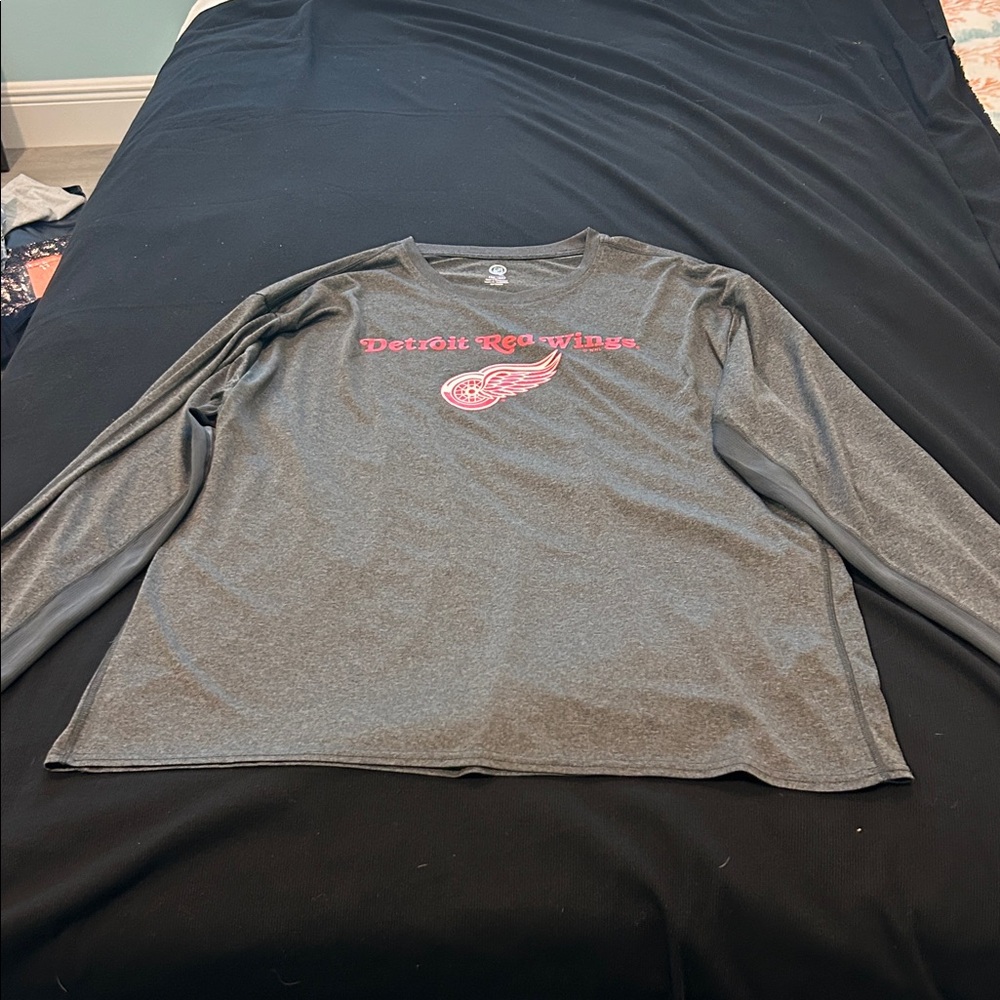 NHL Detroit Red Wings Charcoal Long Sleeve Shirt